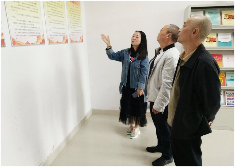 綿竹市委統(tǒng)戰(zhàn)部副部長(zhǎng)、市工商聯(lián)黨委書記唐紹愚蒞臨仟坤集團(tuán)調(diào)研指導(dǎo)集團(tuán)黨的統(tǒng)戰(zhàn)工作開展情況